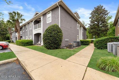 102-7920 Merrill Rd, Jacksonville, FL, 32277-6549 | Card Image
