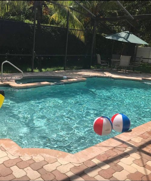 411 Martin Rd, Margate, FL, 33068-1534 | Card Image