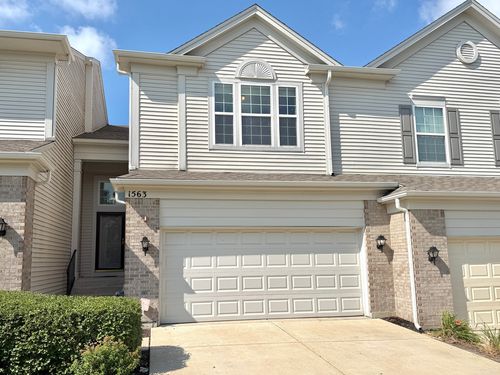 1563 Yellowstone Dr, Streamwood, IL, 60107-3394 | Card Image