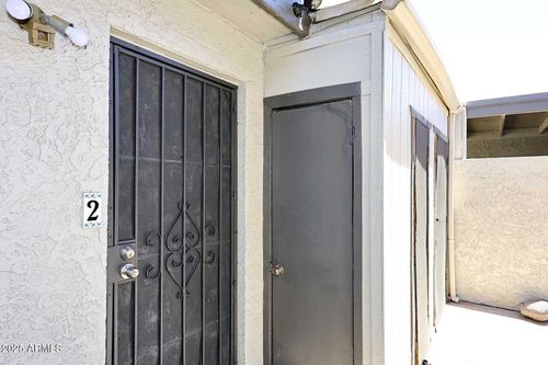 2-2416 W Caribbean Ln, Phoenix, AZ, 85023-5047 | Card Image