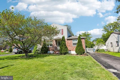 816 Mitchell Ave, Morton, PA, 19070-1808 | Card Image