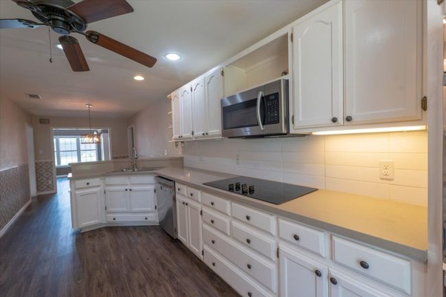 300 Las Plumas Dr, House other with 4 bedrooms, 4 bathrooms and null parking in Georgetown TX | Image 9