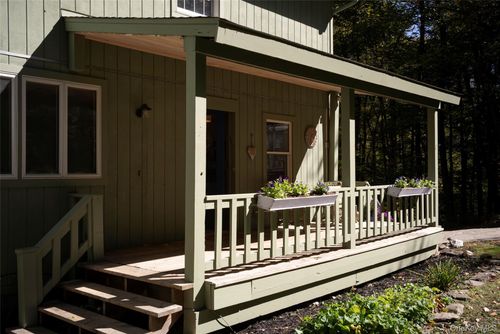 72 Old Farm Rd, Rhinebeck, NY, 12572-2252 | Card Image