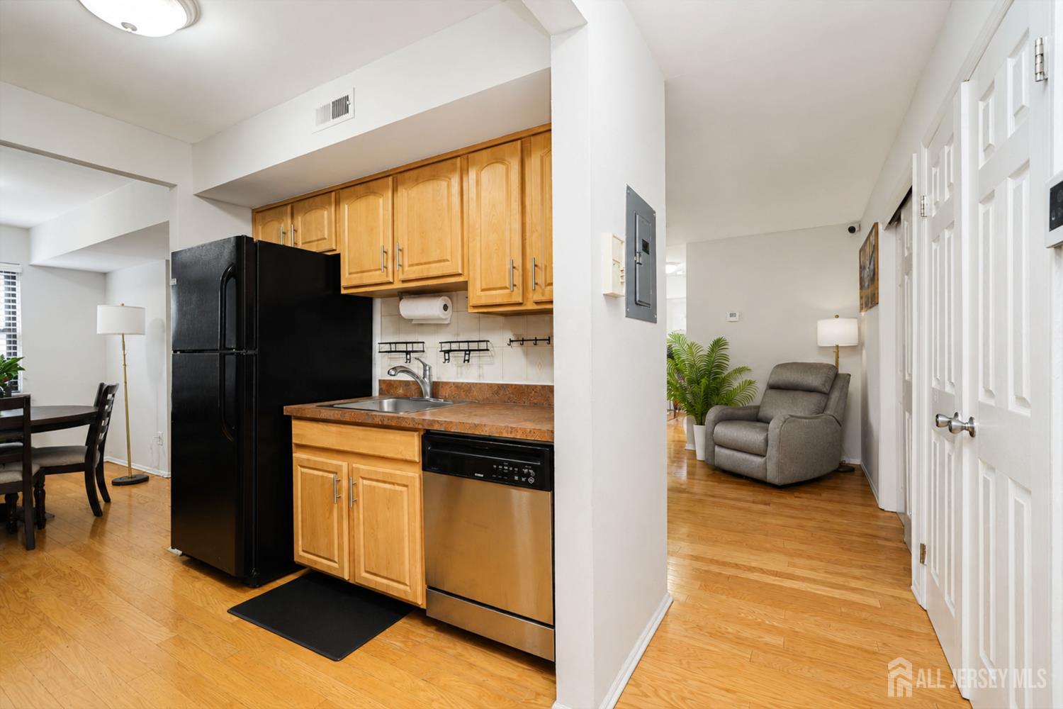 Residential in Woodbridge Proper 2
