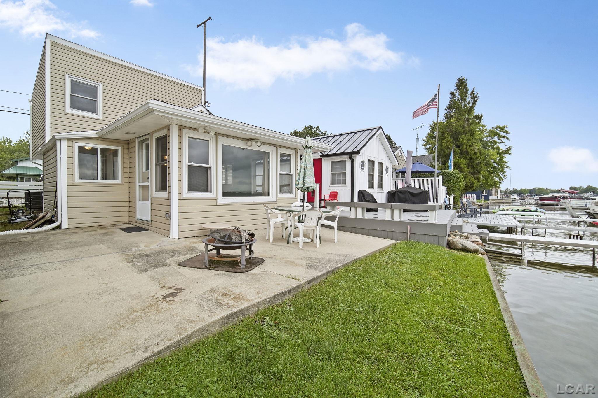 Geneva Hwy, Manitou Beach, MI 49253