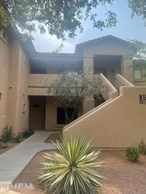 2077-1351 N Pleasant Dr, Chandler, AZ, 85225-6575 | Card Image