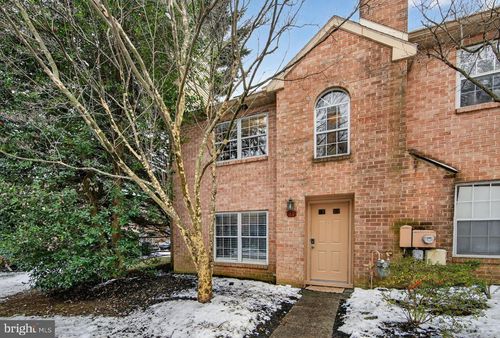 46 Rampart Dr, CHESTERBROOK, PA, 19087-5844 | Card Image