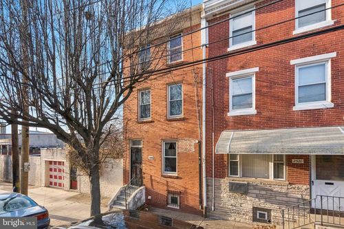 2518 Edgemont St, PHILADELPHIA, PA, 19125-4004 | Card Image