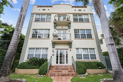 204 - 1242 Drexel Ave, Condo with 2 bedrooms, 1 bathrooms and null parking in Miami Beach FL | Image 1