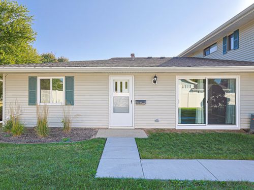 1128-1128 Quanset Ct, Schaumburg, IL, 60194-4315 | Card Image