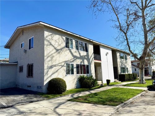 5231 Roseland, Los Angeles, CA, 90016 | Card Image