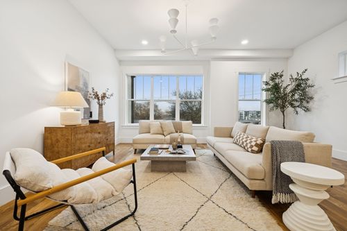 b-1013 Summit Ave, Nashville, TN, 37203-4918 | Card Image