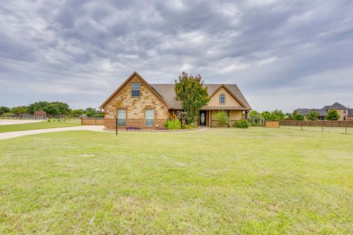 155 Cornerstone Ln, Springtown, TX, 76082-5575 | Card Image