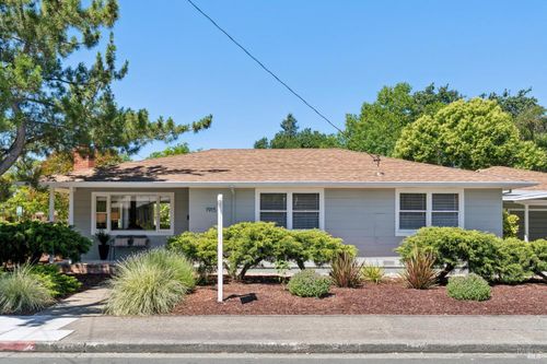 1915 Albany Drive, Santa Rosa, CA, 95401 | Card Image