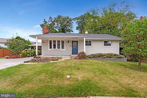 556 Crestpark Dr, GLEN BURNIE, MD, 21061-5102 | Card Image
