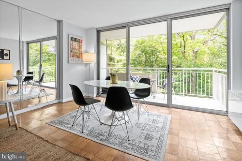 322-3001 Veazey Ter Nw, WASHINGTON, DC, 20008-5455 | Card Image