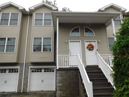 4175 Wood Hills Drive, Erie, PA, 16510 | Card Image