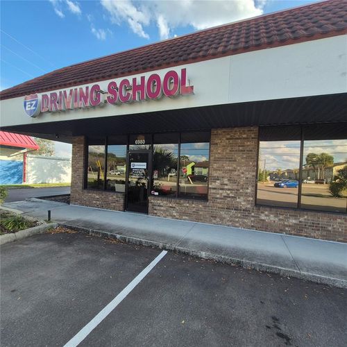 32-6980 Aloma Ave, WINTER PARK, FL, 32792-7009 | Card Image