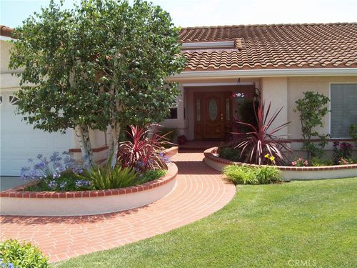 13784 Gunsmoke Rd, Moorpark, CA, 93021-2366 | Card Image