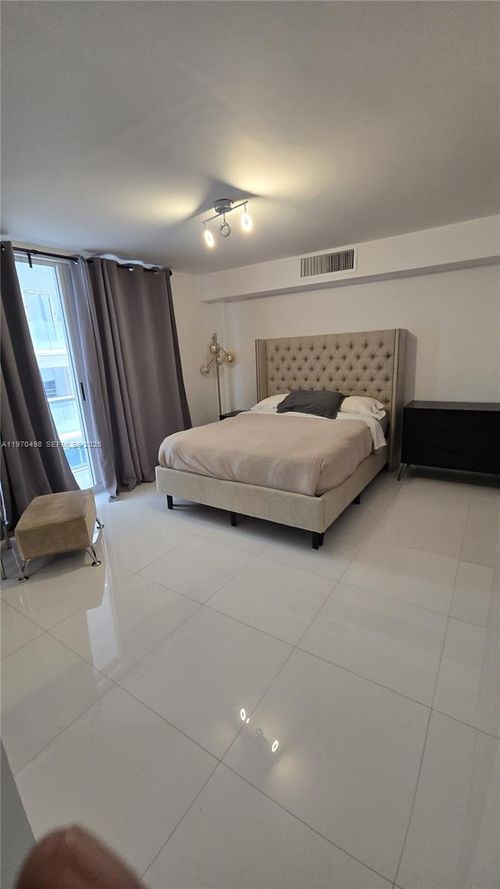 406-9195 Collins Ave, Surfside, FL, 33154-3155 | Card Image