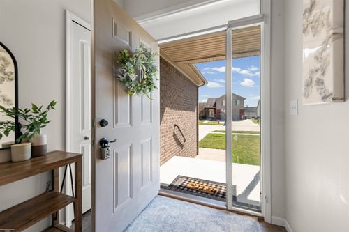 30359 Redford Dr, New Haven, MI, 48048-2211 | Card Image