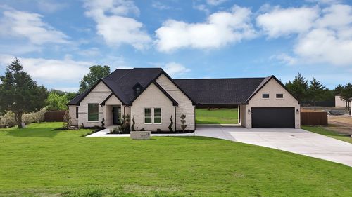 710 Gibson Rd, Waxahachie, TX, 75165-7408 | Card Image