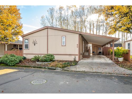 60 Heritage Blvd, Longview, WA, 98632-9294 | Card Image