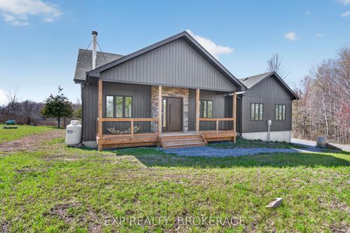 9304 Perth Road, Rideau Lakes, ON, K0G1X0 | Card Image