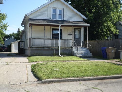 923 47th St, Kenosha, WI, 53140-3315 | Card Image