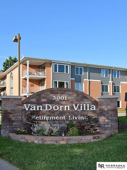 525-3001 S 51st Street Ct, Lincoln, NE, 68506-3486 | Card Image