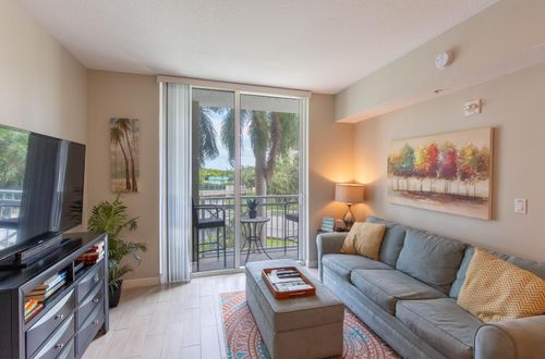 209s-400 N Federal Highway, Boynton Beach, FL, 33435 | Card Image