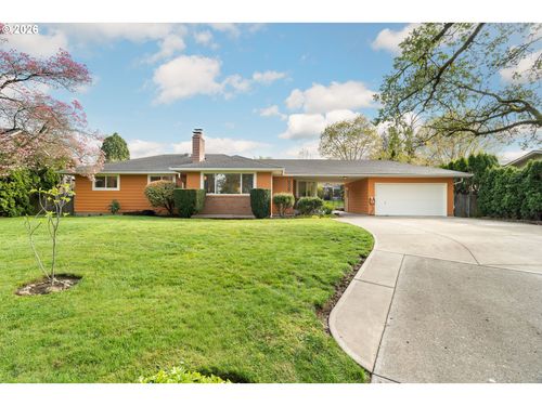 15910 Se Oatfield Rd, Milwaukie, OR, 97267-3932 | Card Image