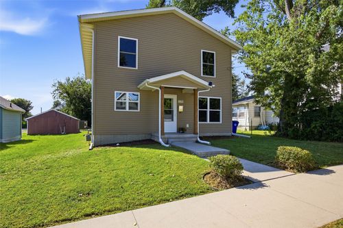 1131 16th Street, Cedar Rapids, IA, 52403 | Card Image