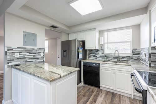 apt-305-729 Lori Dr, Palm Springs, FL, 33461-1255 | Card Image