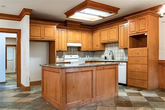 250 County Road 498, Home with 3 bedrooms, 2 bathrooms and 6 parking in Sweeny TX | Image 39