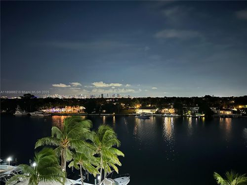 apt-703-5880 Collins Ave, Miami Beach, FL, 33140-2205 | Card Image