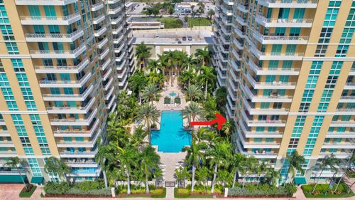 203-700 E Boynton Beach Blvd, Boynton Beach, FL, 33435-4100 | Card Image