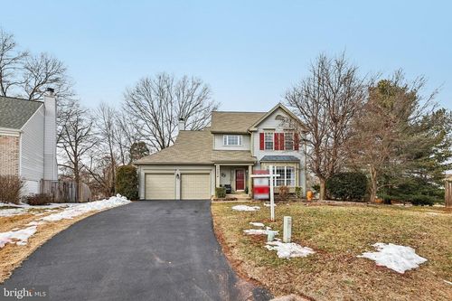 10274 Racquet Cir, MANASSAS, VA, 20110-2107 | Card Image