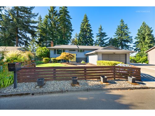 6480 Chessington Ln, Gladstone, OR, 97027-1011 | Card Image