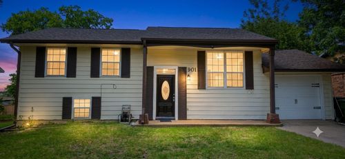 901 E Daugherty Dr, Garland, TX, 75041-3254 | Card Image