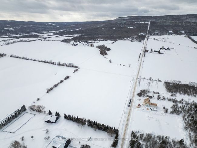 8483 36/37 Nottawasaga Sideroad, Home with 0 bedrooms, 0 bathrooms and null parking in Nottawa ON | Image 17