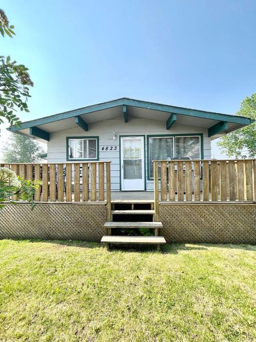 4823 Plaza Ave, Swan Hills, AB, T0G2C0 | Card Image