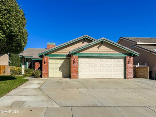 3137 Peachwood Dr, Lancaster, CA, 93536-4700 | Card Image