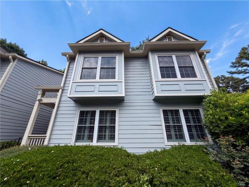 18 Springhedge Ct Se, Smyrna, GA, 30080-8023 | Card Image