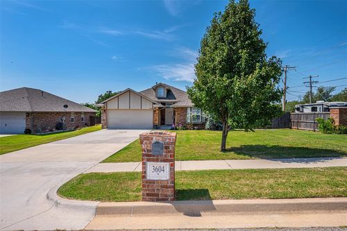 3604 Glendale Drive, Norman, OK, 73072 | Card Image