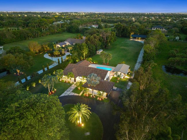 13900 Mustang Trl, House other with 5 bedrooms, 6 bathrooms and null parking in Southwest Ranches FL | Image 7