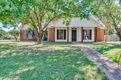 301 White Oak Dr, Brandon, MS, 39047-6803 | Card Image