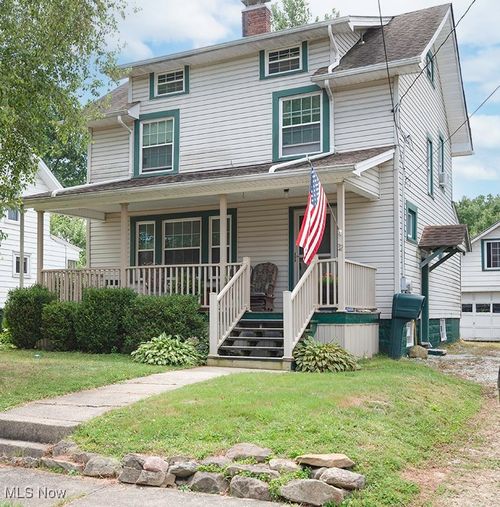 32 Orchard St, Newton Falls, OH, 44444-1635 | Card Image