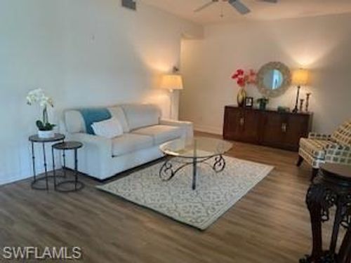 apt-607-600 Diamond Cir, NAPLES, FL, 34110-2402 | Card Image