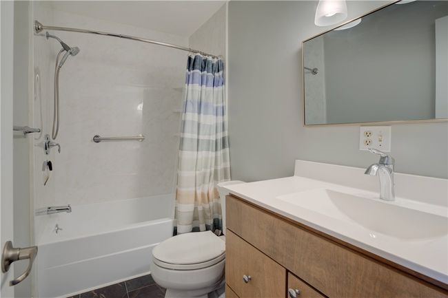 APT-4 - 3399 Post Rd, Condo with 2 bedrooms, 3 bathrooms and 4 parking in Warwick RI | Image 20